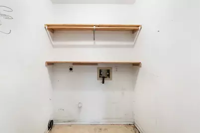 1002 Ransom Street, Anahuac, TX 77514 - Photo 27