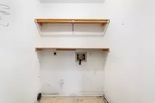 1002 Ransom St, Anahuac, TX 77514 - Photo 27