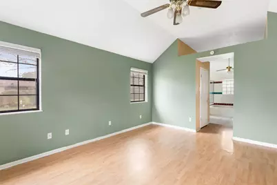 1002 Ransom Street, Anahuac, TX 77514 - Photo 21