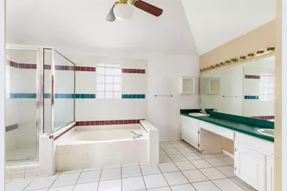 1002 Ransom Street, Anahuac, TX 77514 - Photo 31