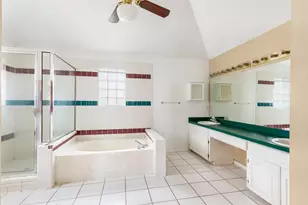 1002 Ransom St, Anahuac, TX 77514 - Photo 31