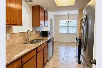 8831 Hendon Ln, Houston, TX 77036 - Photo 9