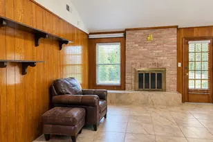 8831 Hendon Ln, Houston, TX 77036 - Photo 3