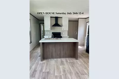 720 S Shanks Street #6, Clute, TX 77531 - Photo 3