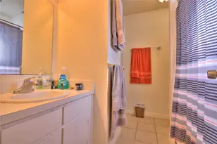 2807 N Brompton Dr, Pearland, TX 77584 - Photo 11