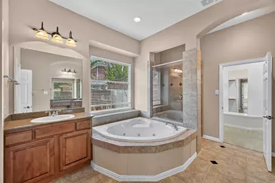 4627 Lake Knoll Court, Sugar Land, TX 77479 - Photo 29