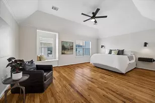 217 W 24th St, Houston, TX 77008 - Photo 17