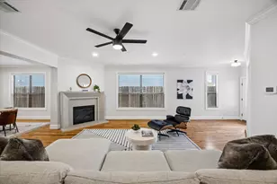 217 W 24th St, Houston, TX 77008 - Photo 7