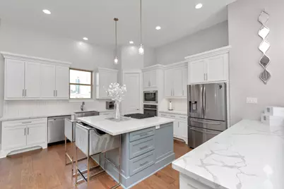 4962 Edison Park Lane, Houston, TX 77081 - Photo 9