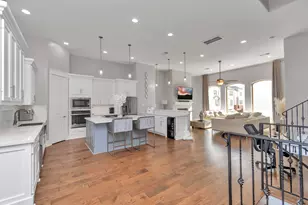 4962 Edison Park Ln, Houston, TX 77081 - Photo 3