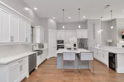 4962 Edison Park Lane, Houston, TX 77081 - Photo 1