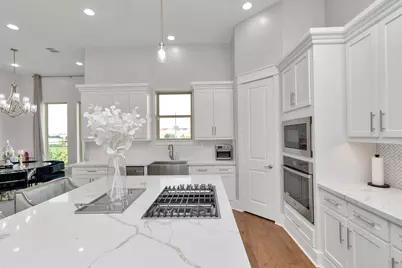 4962 Edison Park Lane, Houston, TX 77081 - Photo 7