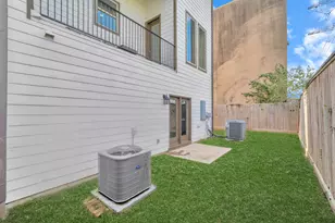 4962 Edison Park Ln, Houston, TX 77081 - Photo 35