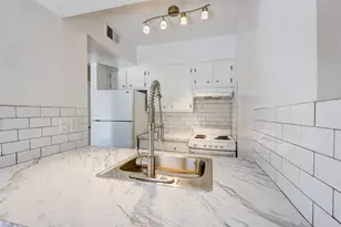 513 Ridge St, Houston, TX 77009 - Photo 9