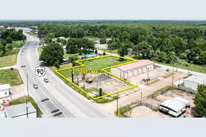 915 Highway 90, Liberty, TX 77575 - Photo 3