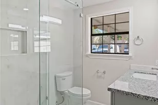 10613 Chadwick St, Houston, TX 77029 - Photo 21