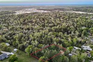 13170 Creekwood Ln, Conroe, TX 77306 - Photo 9