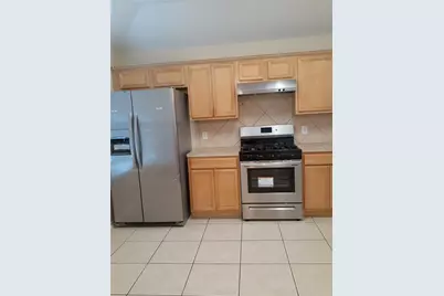 16914 Great Oaks Glen Drive, Houston, TX 77083 - Photo 7