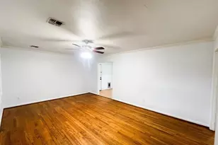 611 Frankie, Wharton, TX 77488 - Photo 3
