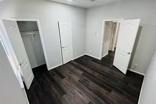 9530 Flying Eagle Ct, Houston, TX 77083 - Photo 11