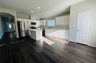 9530 Flying Eagle Ct, Houston, TX 77083 - Photo 7