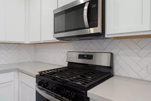 2445 E Heritage Dr, Dayton, TX 77535 - Photo 5