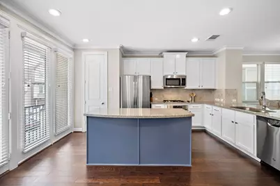 1510 Brayson Oaks Place, Houston, TX 77043 - Photo 13
