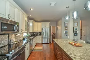 12306 S Shadow Cove Dr, Houston, TX 77082 - Photo 17