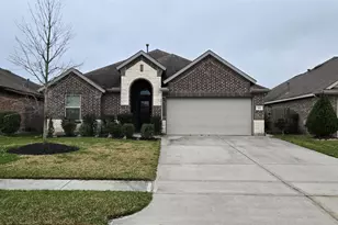 3111 Zachary Bay Ln, Dickinson, TX 77539 - Photo 1