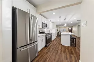 216 E 32nd St, Houston, TX 77018 - Photo 17