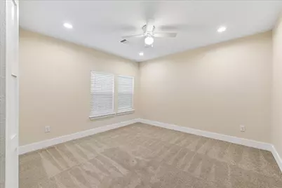 216 E 32nd Street, Houston, TX 77018 - Photo 21