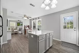 410 Hillcrest St, Lumberton, TX 77657 - Photo 17