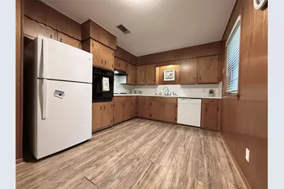 310 Ida Circle, Vidor, TX 77662 - Photo 7