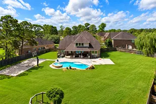 436 Old Orchard Ct, Dickinson, TX 77539 - Photo 3