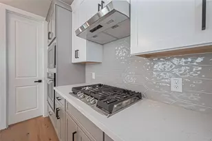 1222 W 24th St, Houston, TX 77008 - Photo 11
