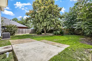 13822 Dentwood Dr, Houston, TX 77014 - Photo 11