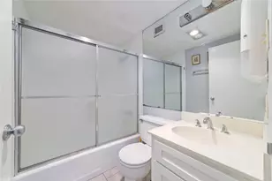 7520 Hornwood Dr 207W, Houston, TX 77036 - Photo 19