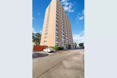 7520 Hornwood Drive 207W, Houston, TX 77036 - Photo 21
