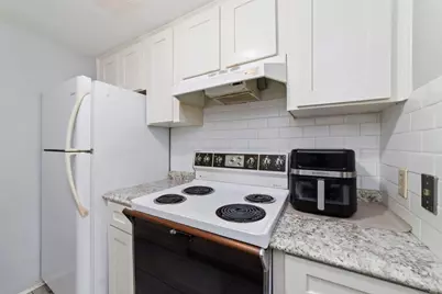 7520 Hornwood Drive 207W, Houston, TX 77036 - Photo 11