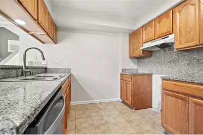 328 S 2nd Street #330, Alvin, TX 77511 - Photo 9