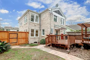 827 Le Green St, Houston, TX 77008 - Photo 21