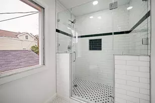 827 Le Green St, Houston, TX 77008 - Photo 19