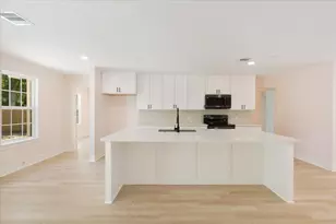 7637 Bellingham Dr, Houston, TX 77028 - Photo 3