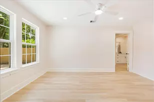 7637 Bellingham Dr, Houston, TX 77028 - Photo 9