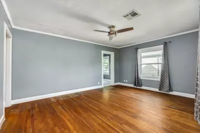 405 13th Avenue N, Texas City, TX 77590 - Photo 3
