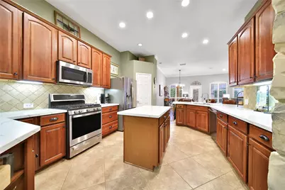 1833 Pembrook Circle, Conroe, TX 77301 - Photo 17