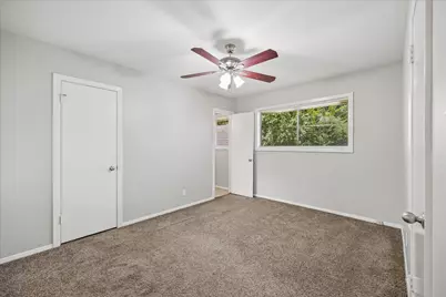 10214 Torrington Lane, Houston, TX 77075 - Photo 13
