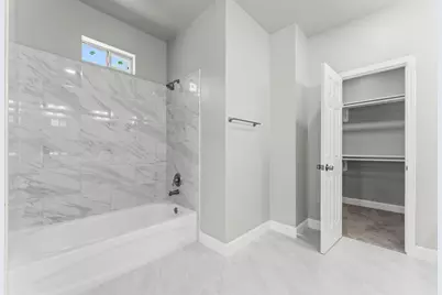 8161 Crestview Drive, Houston, TX 77028 - Photo 15