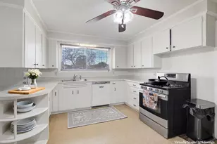 2000 E Fayle St, Baytown, TX 77520 - Photo 11