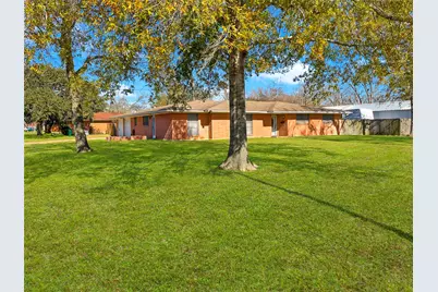 2000 E Fayle Street, Baytown, TX 77520 - Photo 1